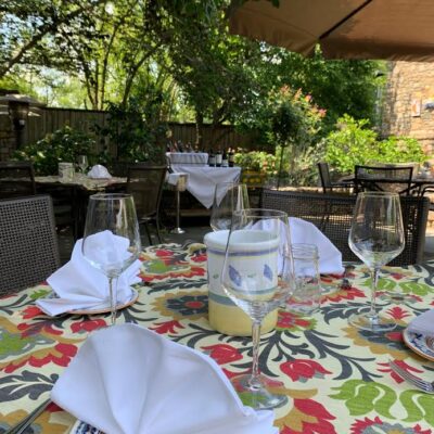 Outdoor table setting